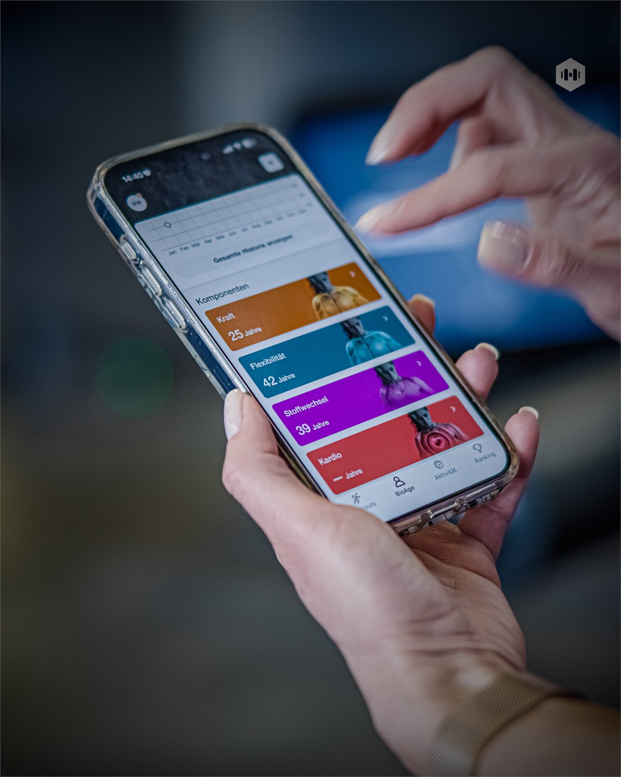 BioAge-Auswertung in der EGYM App auf einem Smartphone
